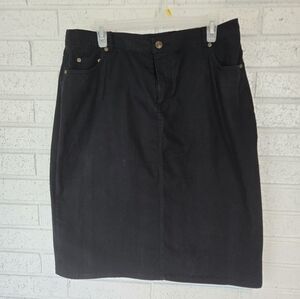 1003 Bend over brand denim skirt.